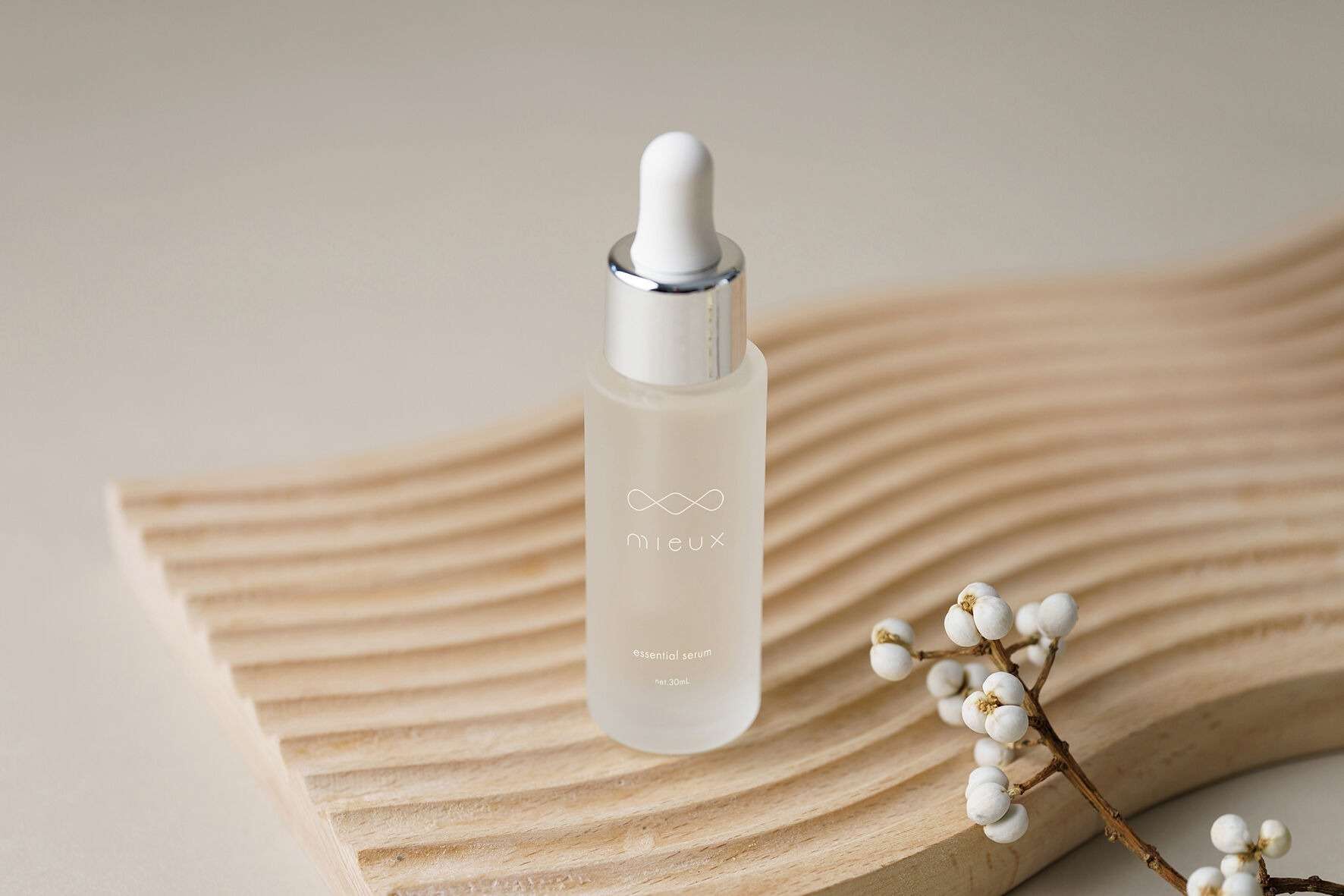 在庫一斉処分！MT エッセンシャルセラム 30mL MTコスメティクス／ご注文サイトMT エッセンシャル・セラム 30mL: MT